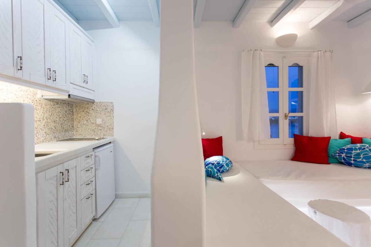 Naxian Riviera Exclusive Seafront Suites, Junior Suite Agios Prokopios  Esterno foto